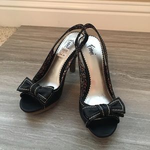 Fioni Black Bow Slingback Open toe Heel